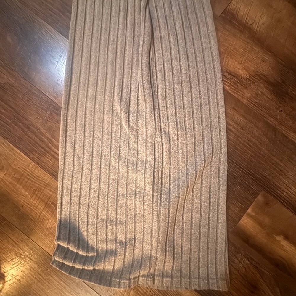 Tan Ribbed Skirt Set - Picture 5 of 8
